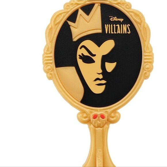 Wet-n-Wild X Disney Villains Hand Mirror- Gold/Black - Picture 2 of 11